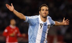 开云APP-跨越维度的三分雨，当库里空降火箭逆转宿敌之战