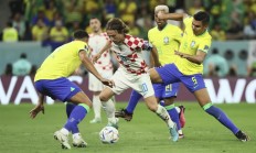 开云下载-关于G2轻取TL，ShowMaker极限生还后反打峡谷大战淘汰赛，强势挺进下一轮的信息