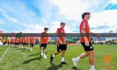 开云体育官网-南特期待主场战胜里昂，战术调整