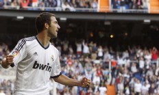 开云体育中国-从巴黎到首尔，23岁小将辛杜的一记世界波，如何让韩国足球完成历史性逆袭