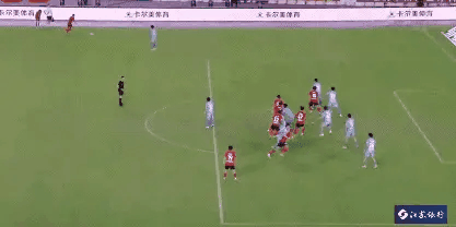 波尔多主场战平华沙,积分榜暂时领先 波尔多主场战平华沙,积分榜暂时领先