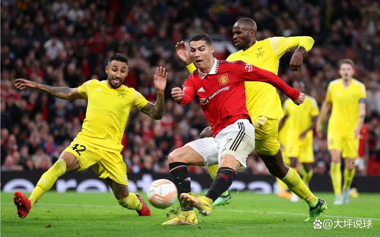 柏林联主场战平，展现团结拼搏精神