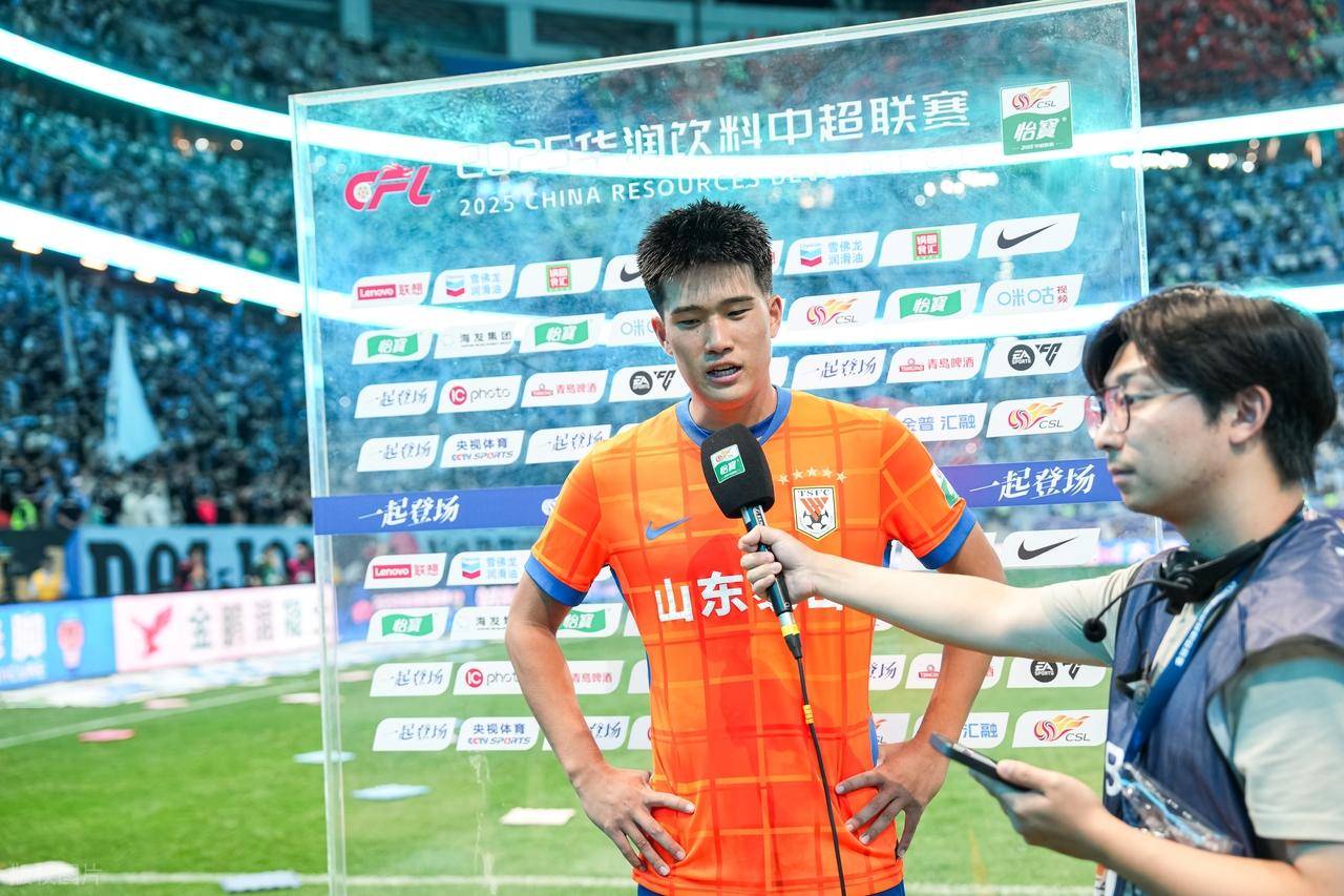 包含中超比赛球员身体状况引发关注的词条