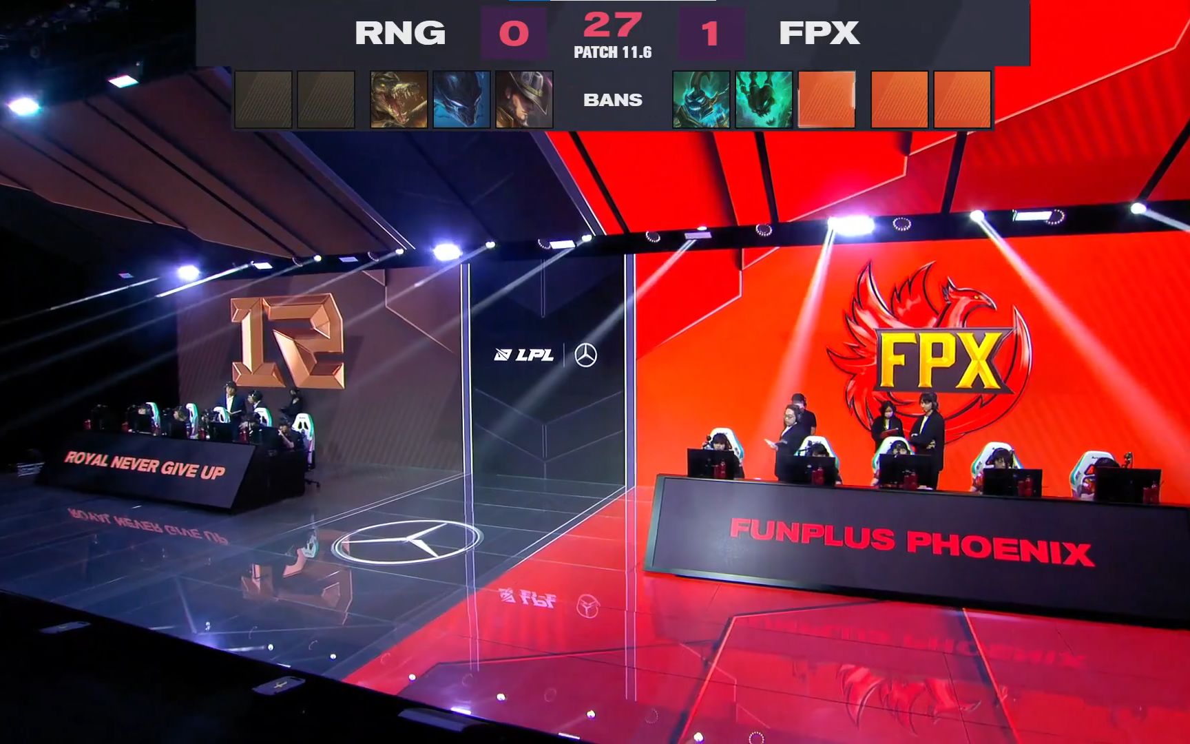 SHR力克CLG，Doinb打出惊人五杀峡谷大战八强赛，引爆全场热议