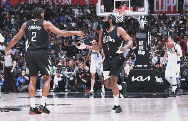 快船队关键球员受伤,球队面临挑战 快船队关键球员受伤,球队面临挑战