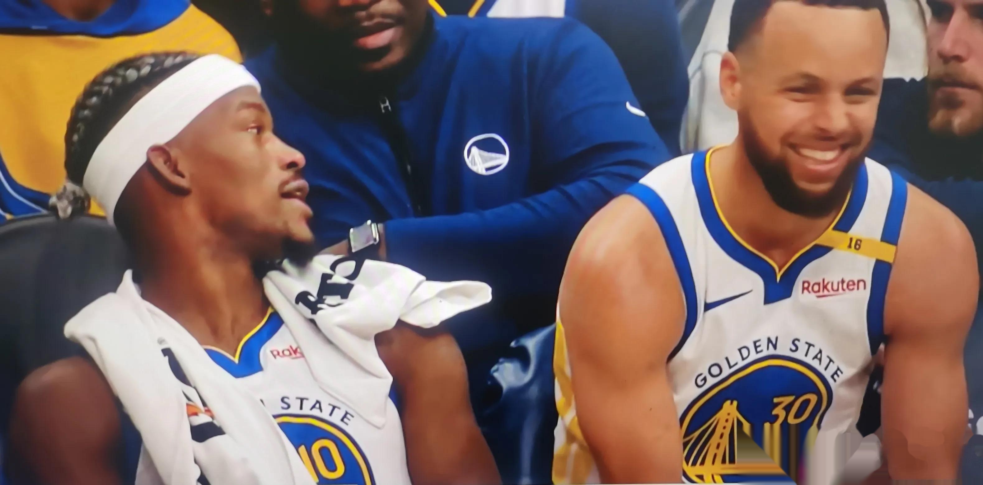 开拓者队击败公牛,取得三连胜 开拓者队击败公牛,取得三连胜