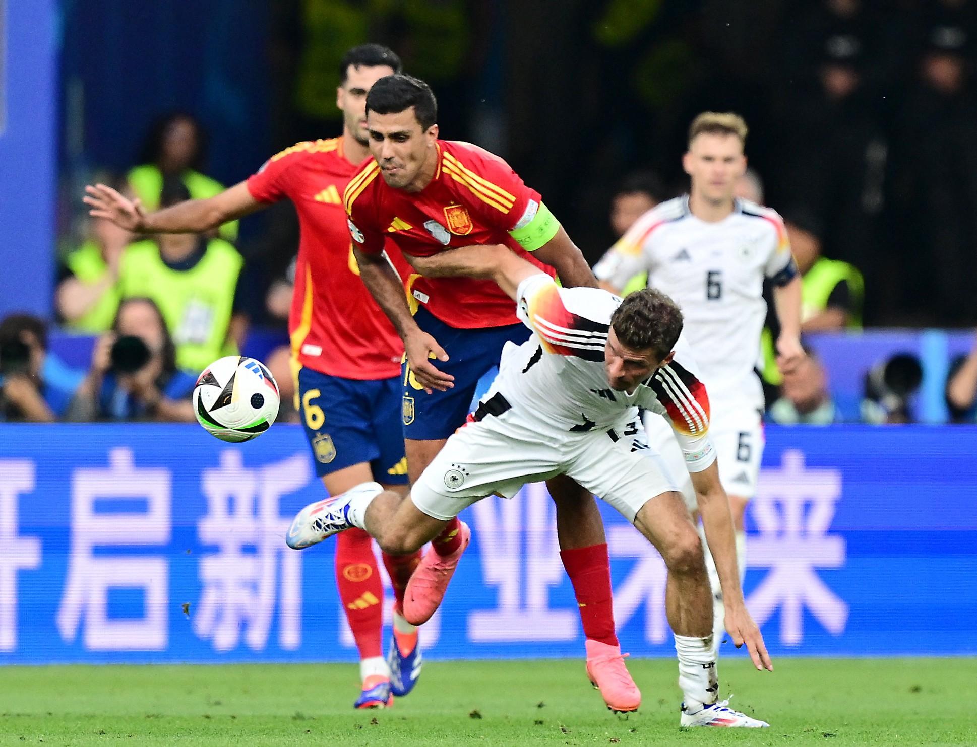 欧洲杯:西班牙不敌瑞典遭遇失利 欧洲杯:西班牙不敌瑞典遭遇失利