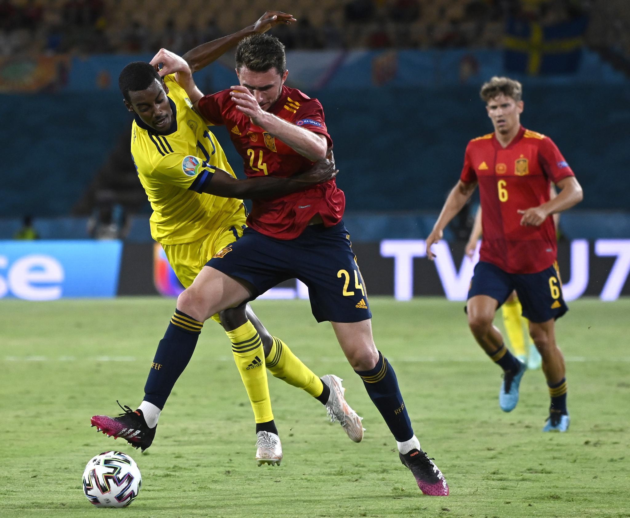 欧洲杯:西班牙不敌瑞典遭遇失利 欧洲杯:西班牙不敌瑞典遭遇失利