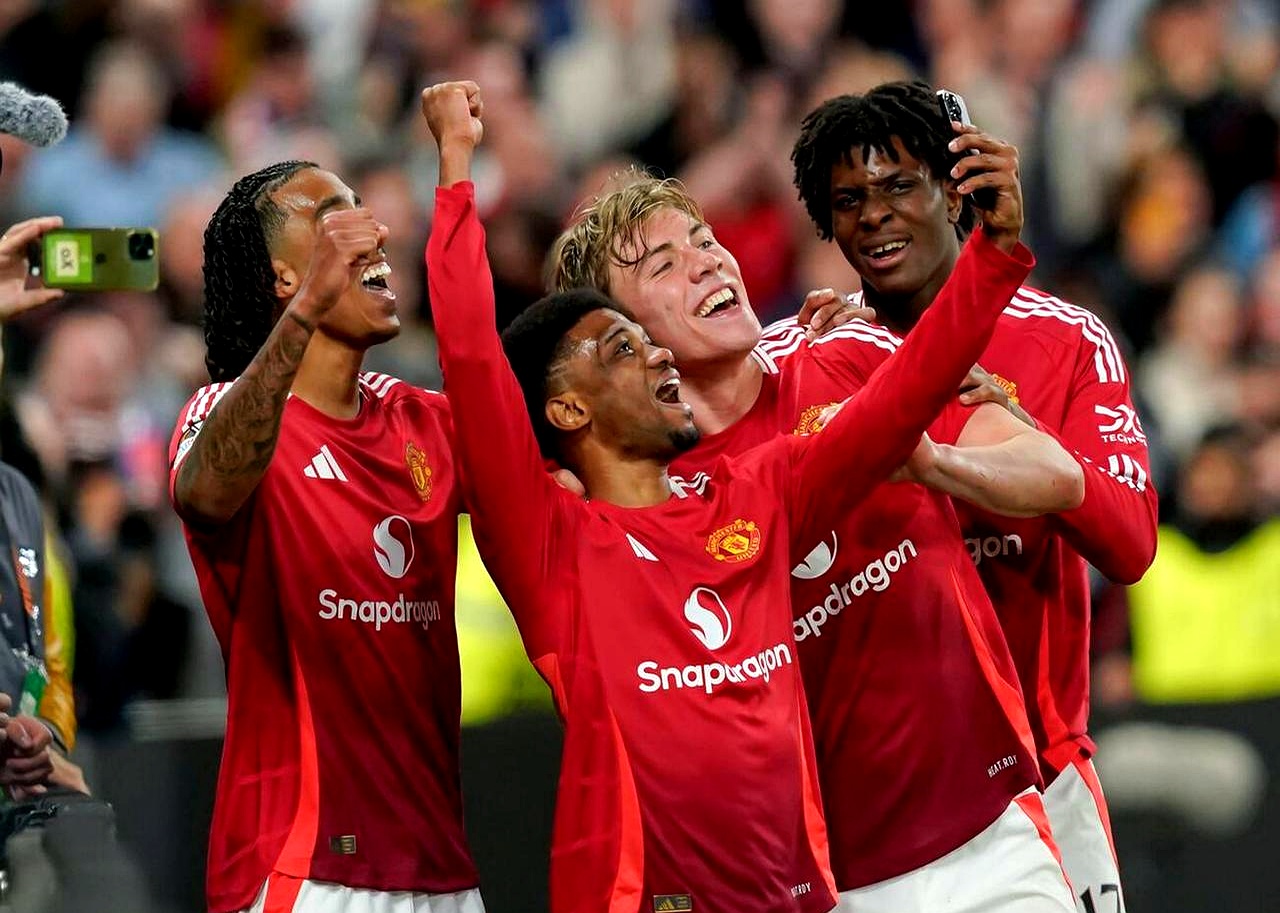 曼联后卫因黄牌停赛,缺席下一场比赛 曼联后卫因黄牌停赛,缺席下一场比赛