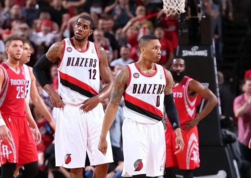 开拓者主场击败马刺,利拉德季后赛表现出色 开拓者主场击败马刺,利拉德季后赛表现出色