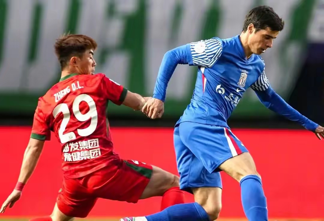 足协杯赛情激烈,多支中超球队强势发力 足协杯赛情激烈,多支中超球队强势发力