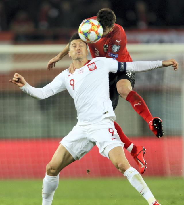 波兰队逆转奥地利队，波尔扛起全队