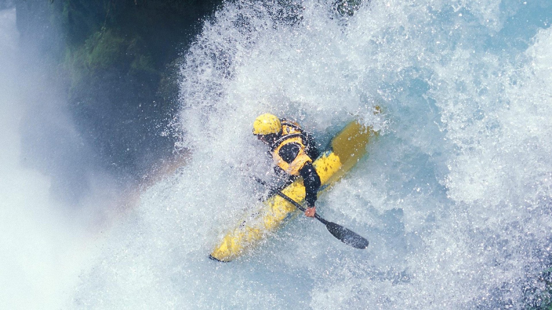 封神之夜，顿涅茨克矿工鏖战里昂，本泽马一剑封喉成双城记胜负手