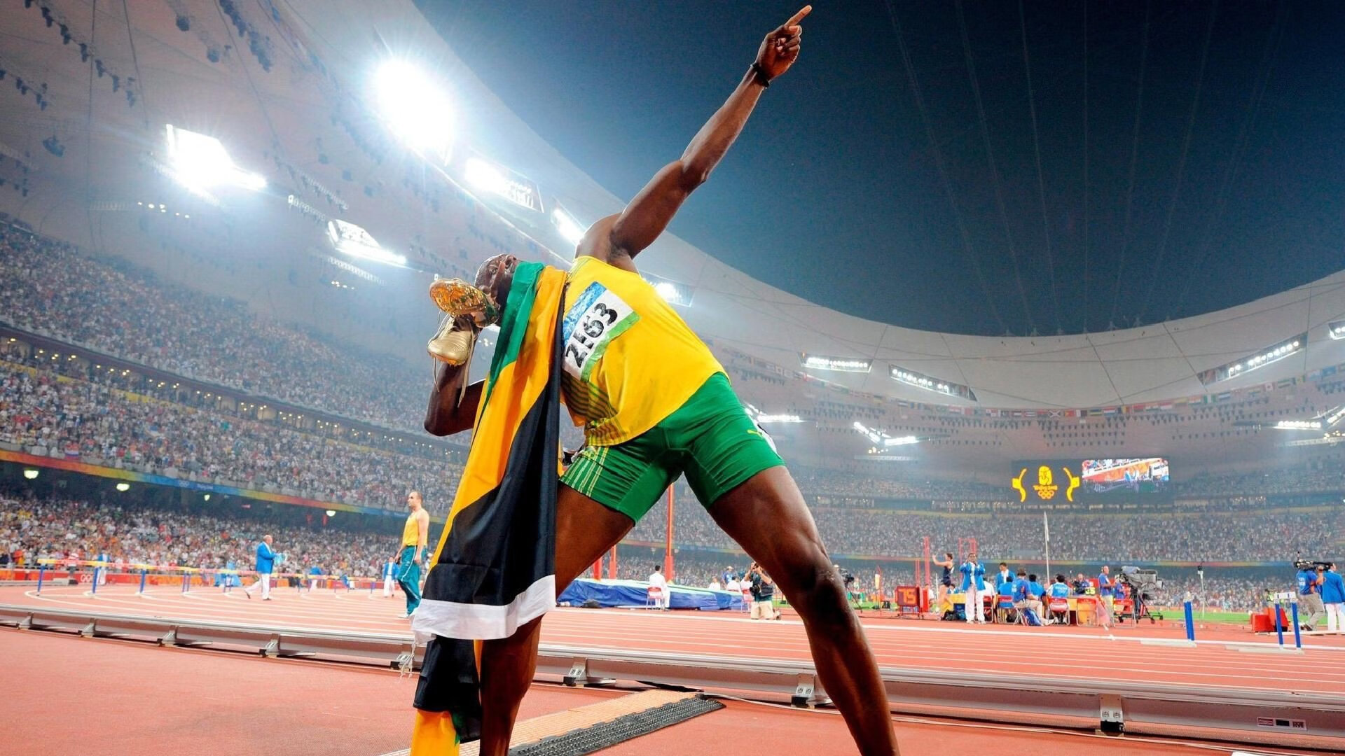 哥伦比亚史诗逆转瑞典，奥利维耶17年尘封纪录作古，这场双王闪耀为何意义非凡？